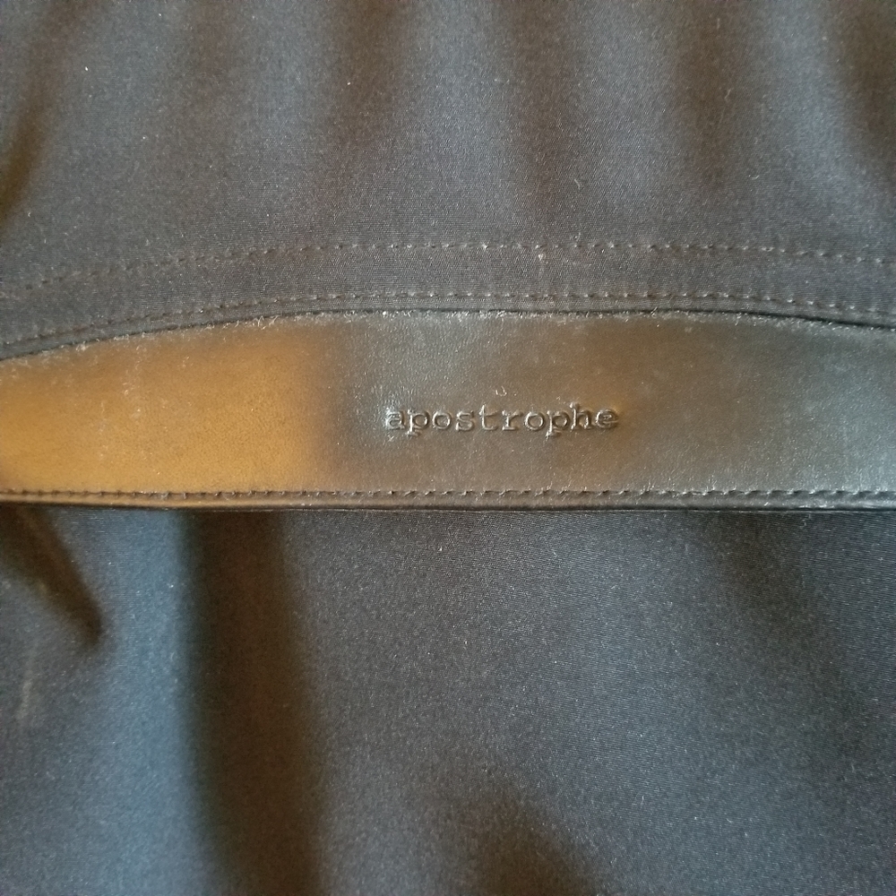 Apostrophe Backpack - Picture 2 of 4